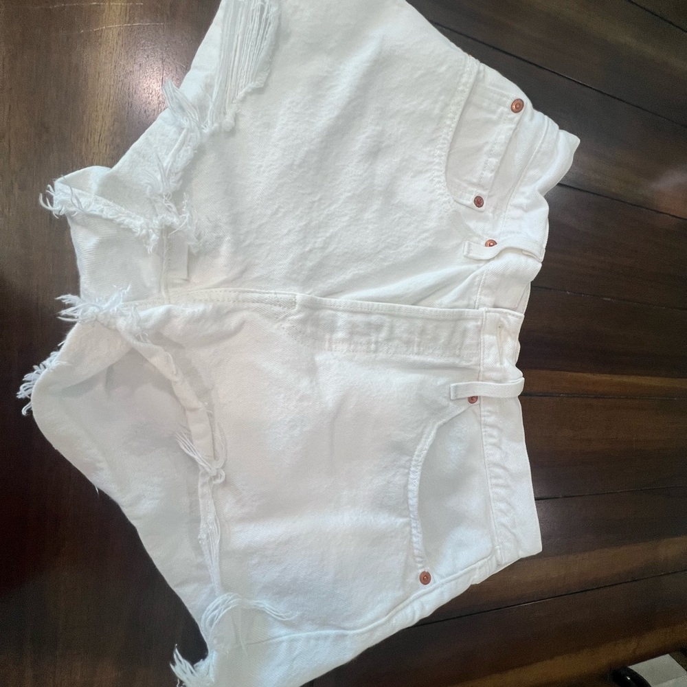 Levi's White Jean Shorts Classic Fit